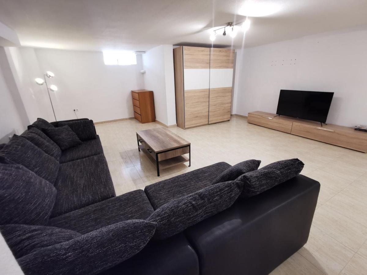 Spacious Villa With Private Pool And Beach Views El Moncayo Exterior foto